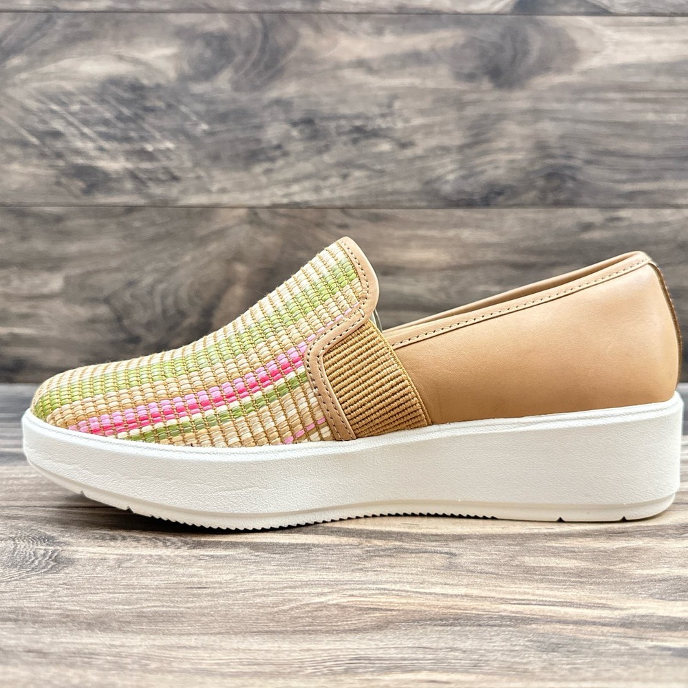 NIB Clarks Layton Petal 8.5W WIDE Slip On Comfort Sneakers Light Tan Combo - Picture 6 of 11